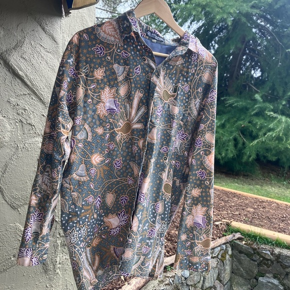 INDONESIAN BATIK SHIRT - Picture 2 of 5